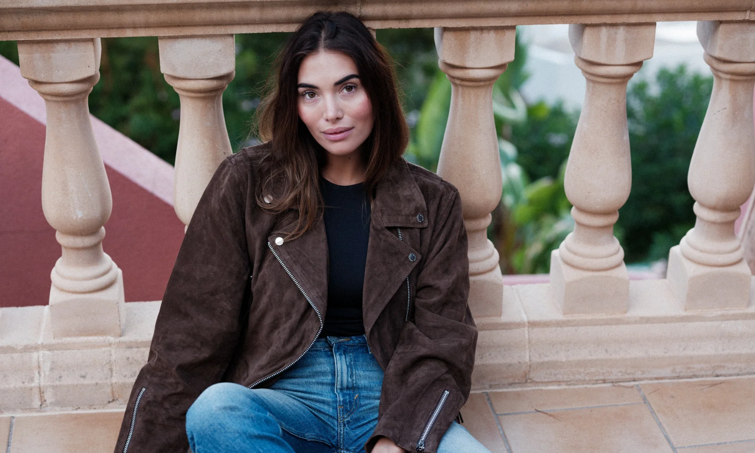 Human Scales | Kvinna