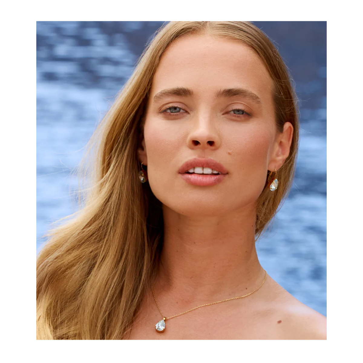 Mini Drop Clasp Earrings Gold - 07 Light Azore