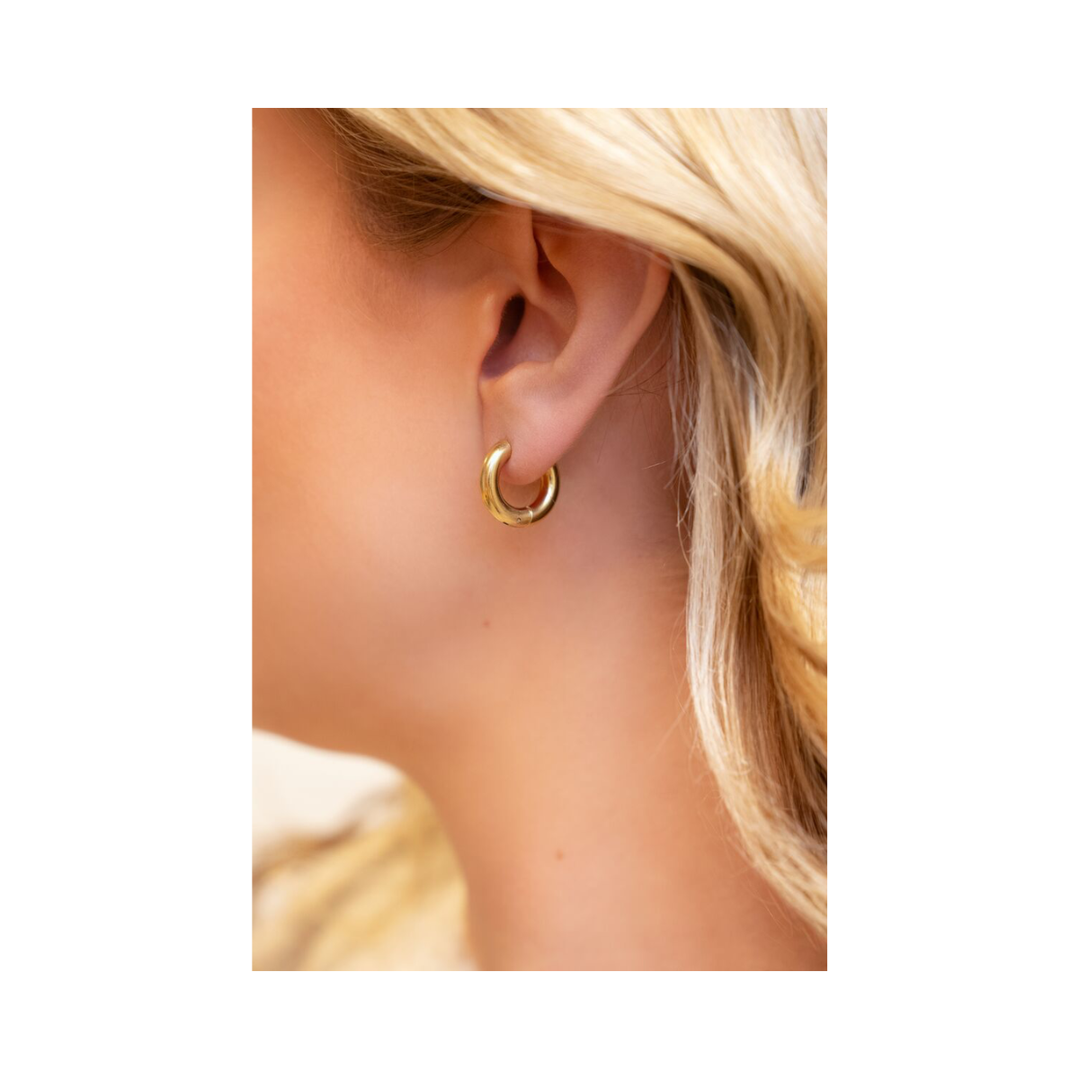 Earring Basic Hoop 18X4 - Gold
