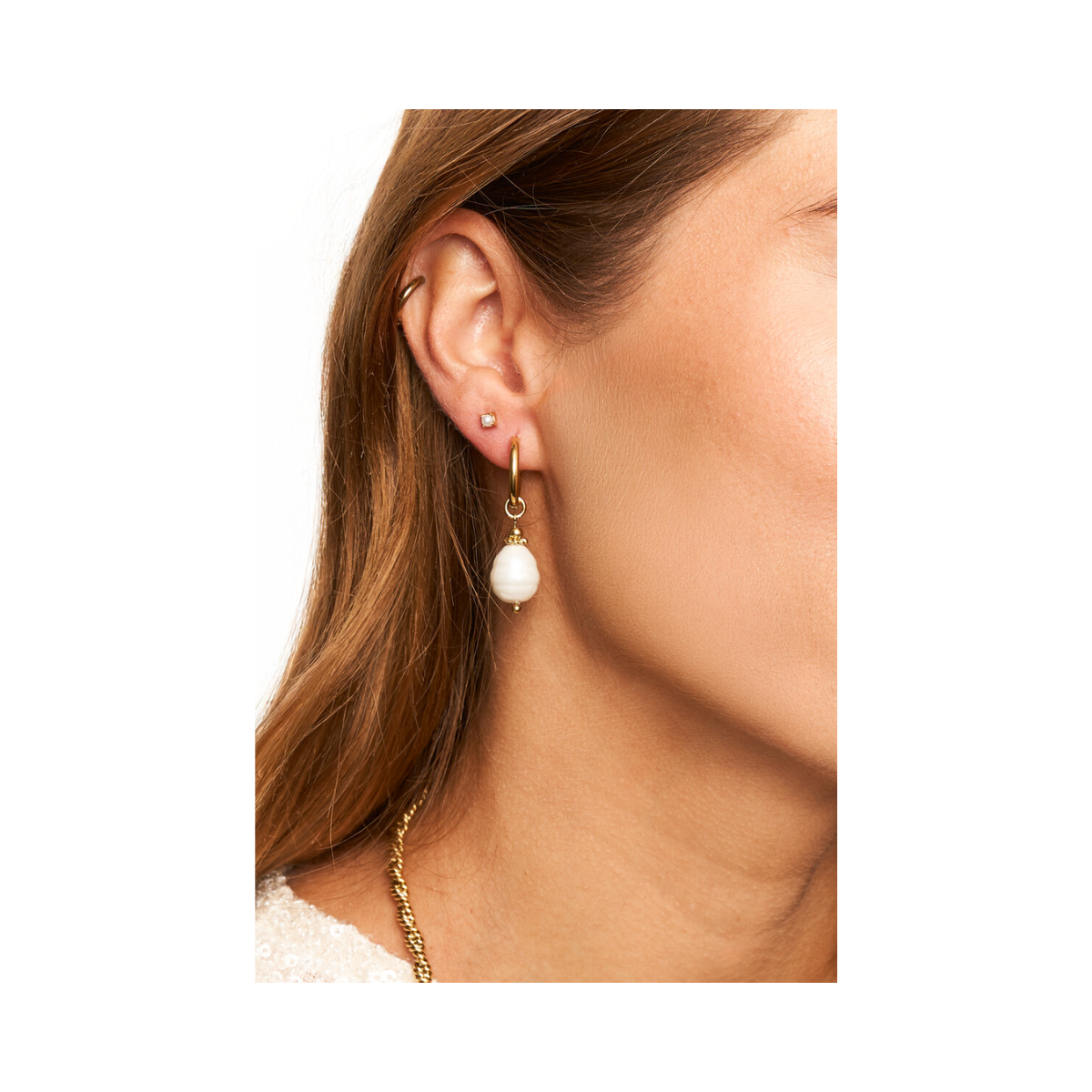 Earstud small pearl - Gold