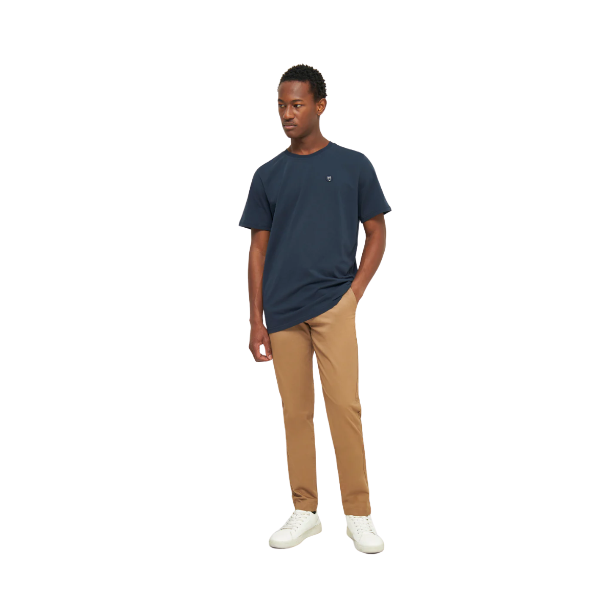 Loke Badge Tee - Total Eclipse