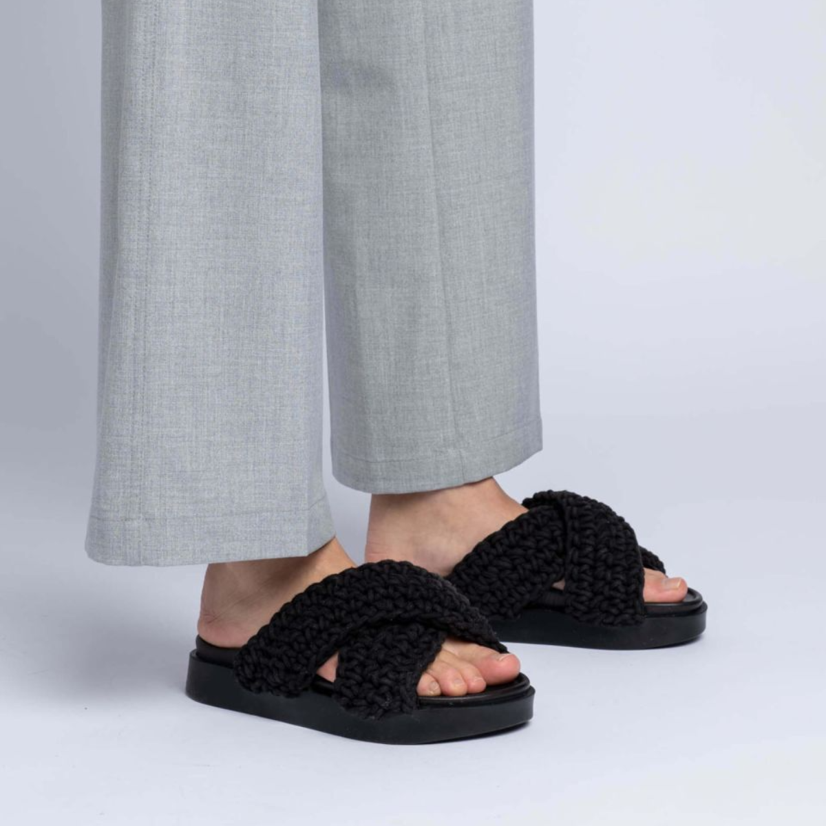 Woven - Black