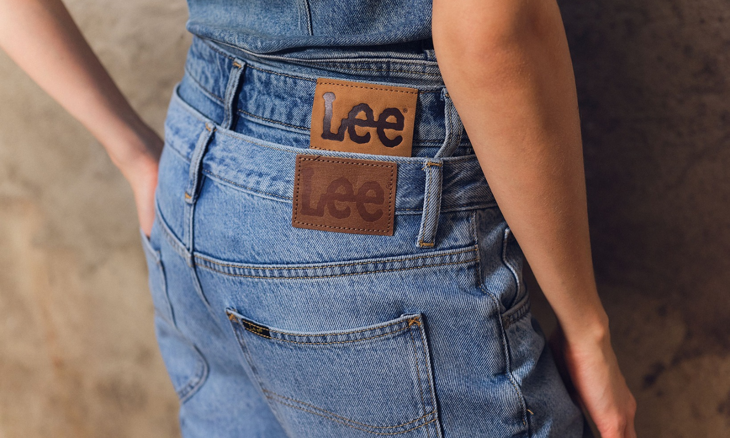 Lee | Kvinna