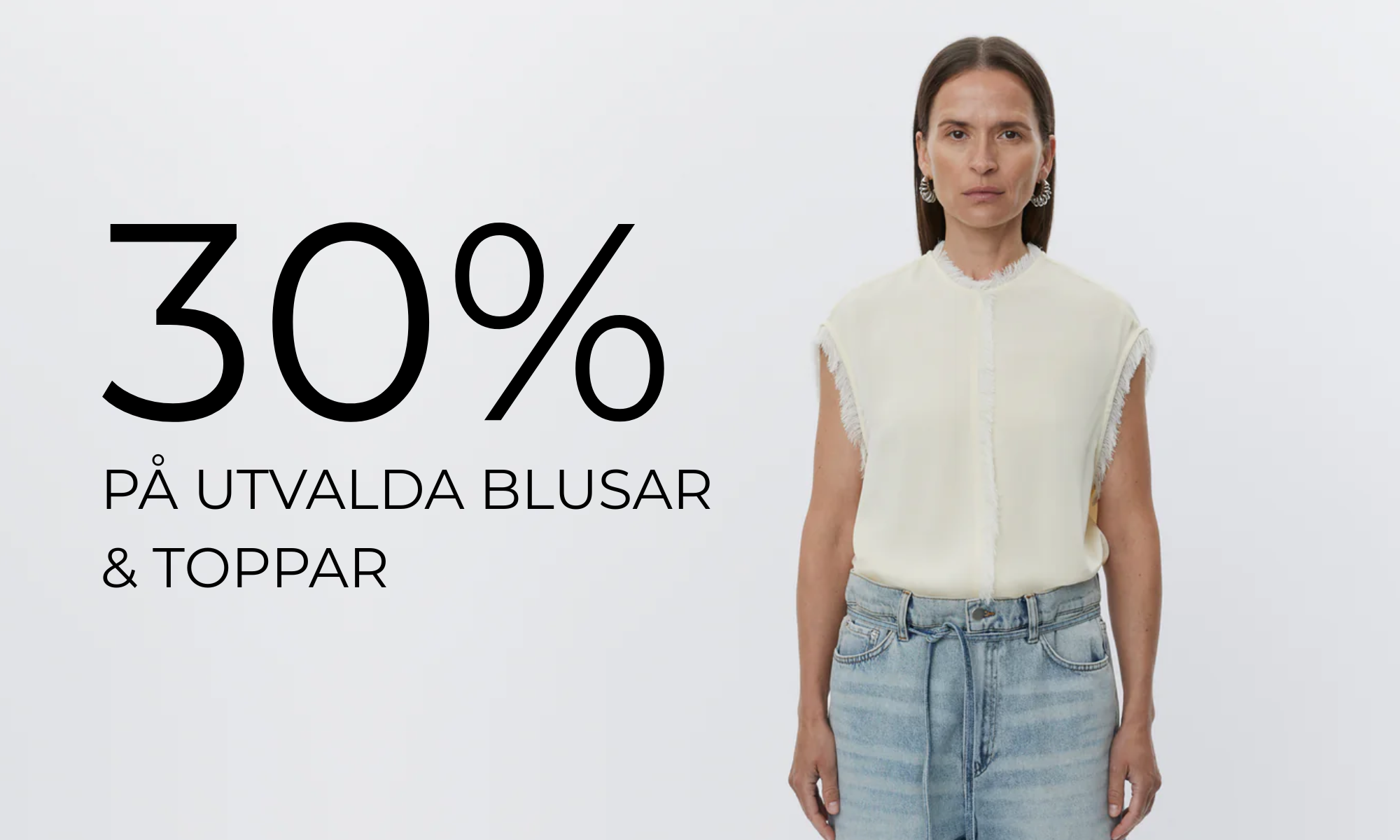 30% Toppar & Blusar