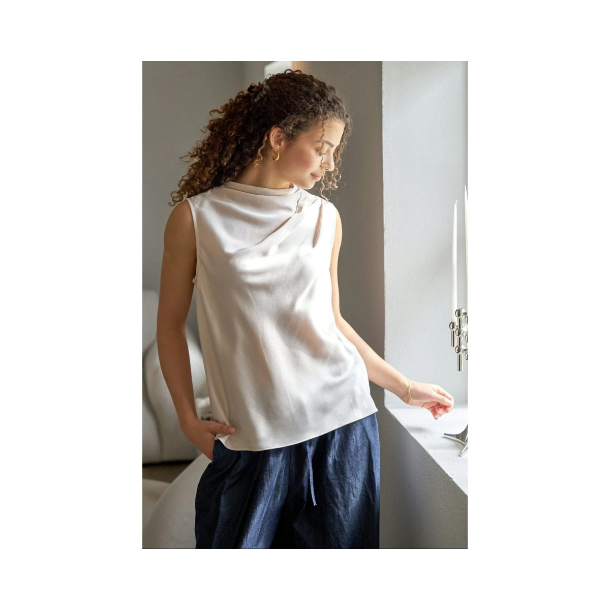 Isola Drapy Satin Top - Creme