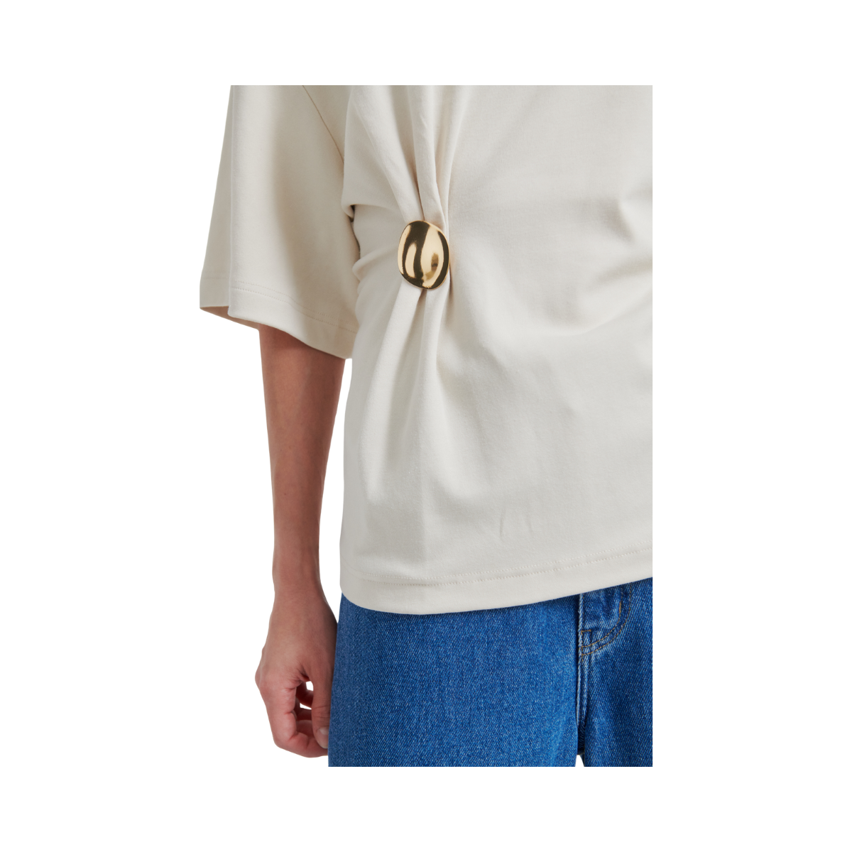 Enora Brooch Tee - Soft Beige
