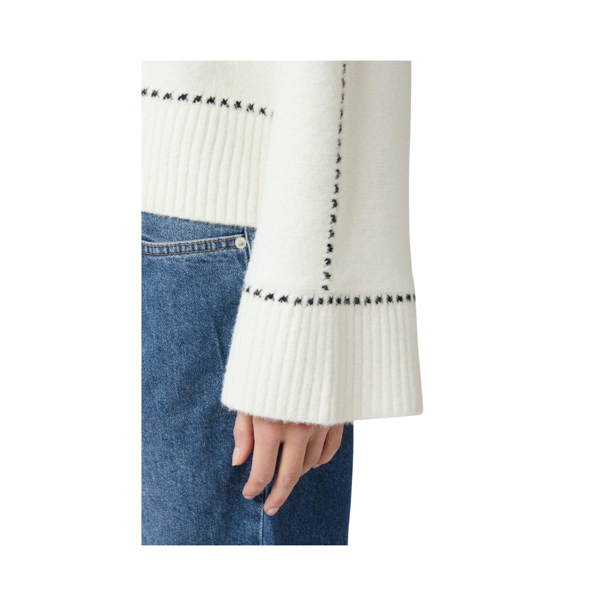 Roeme Knit Stitch Blouse - White