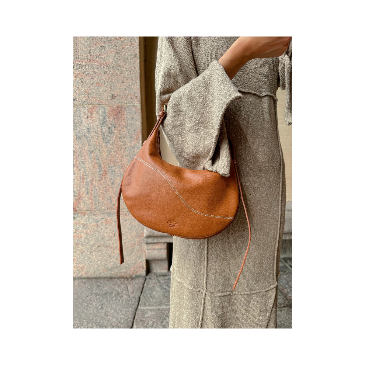 Liveri Leather Small Hobo Bag - 1043 Brandy