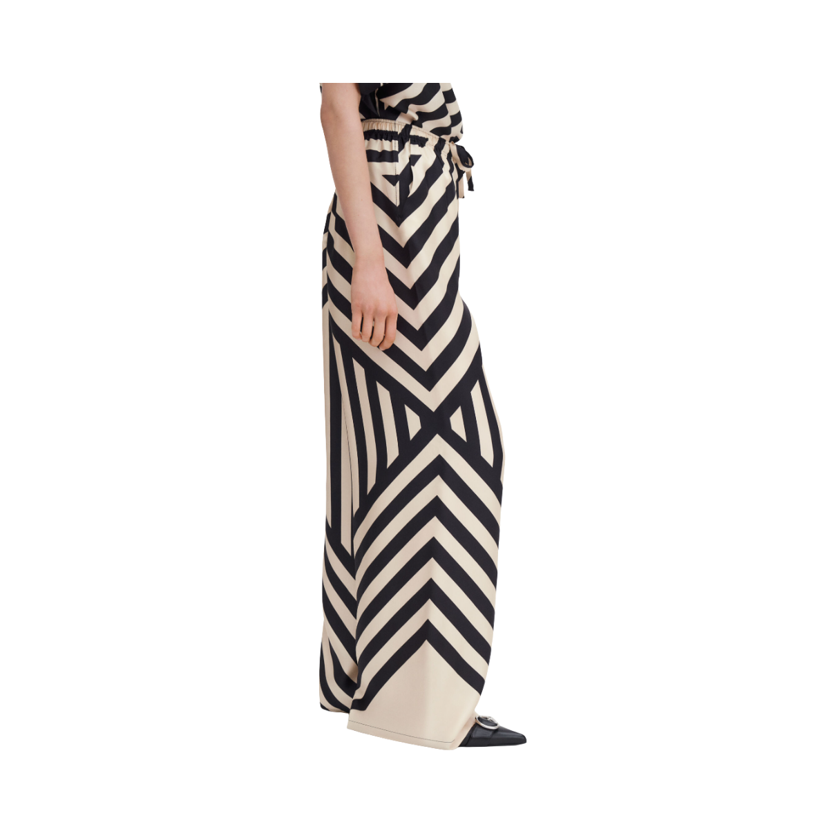 Eve Relaxed Print Trousers - Black