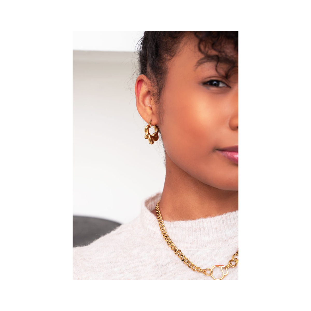 Iconic twisted pattern earrings - Gold