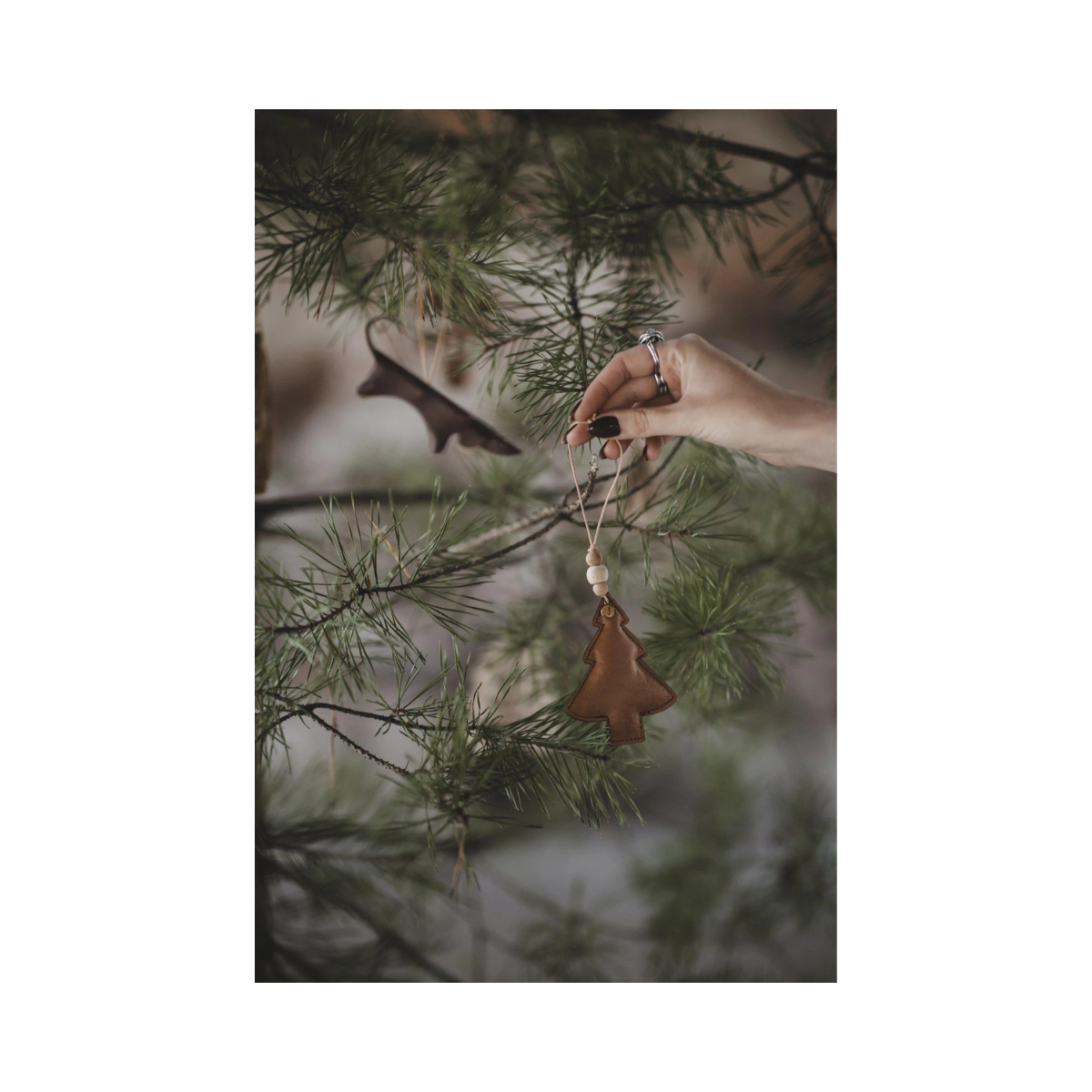 Ornament Pine Julgransdekoration - Mid Brown