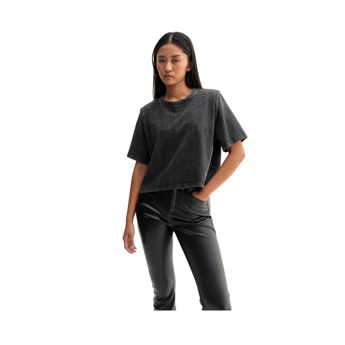 Okaya Cropped Tee - Washed Black