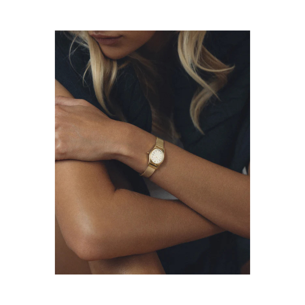 Retro Mesh Gold Watch - gold