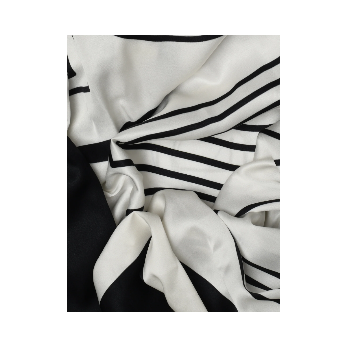 Sary - Black