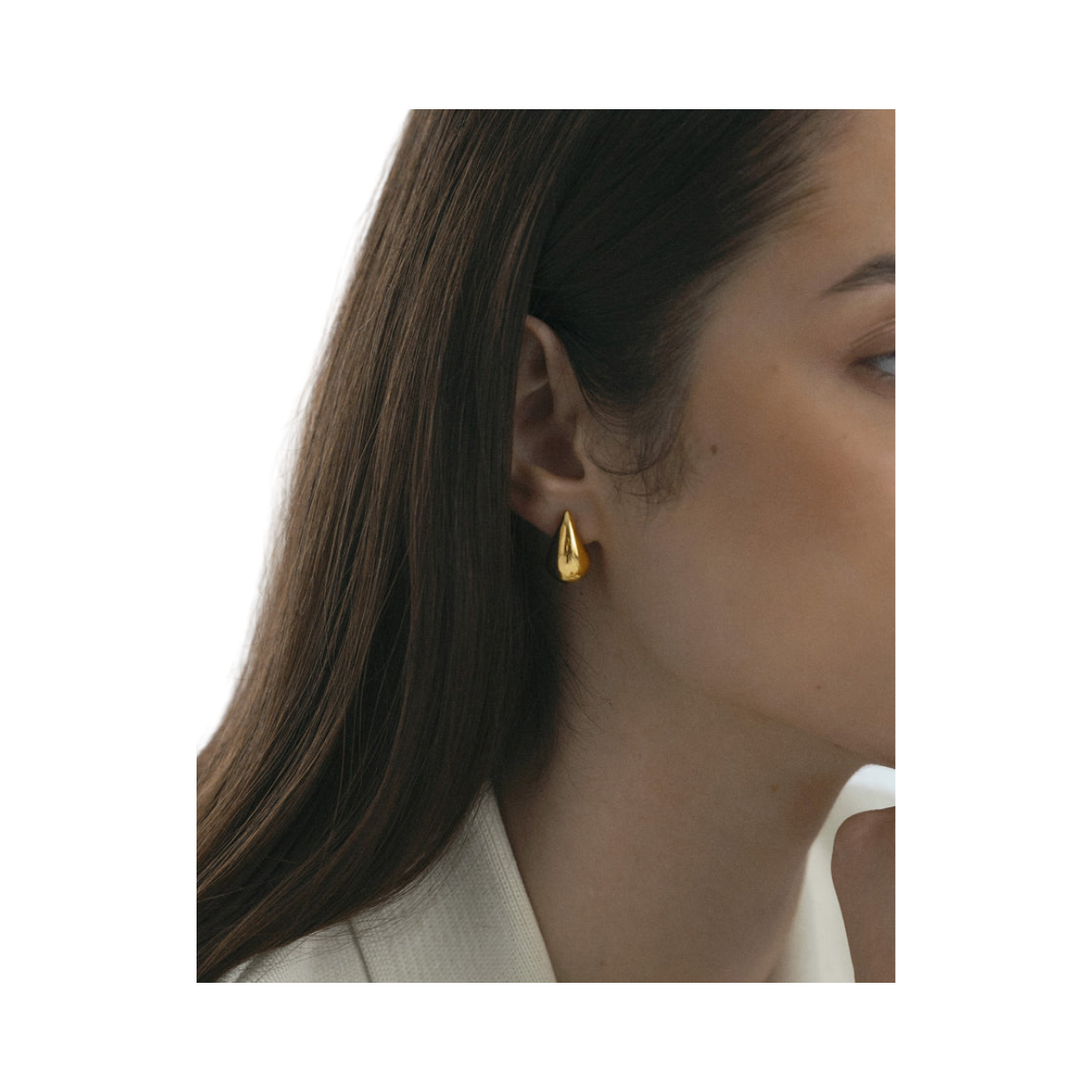 Plain Daring Small Gold Dupe Earring - gold