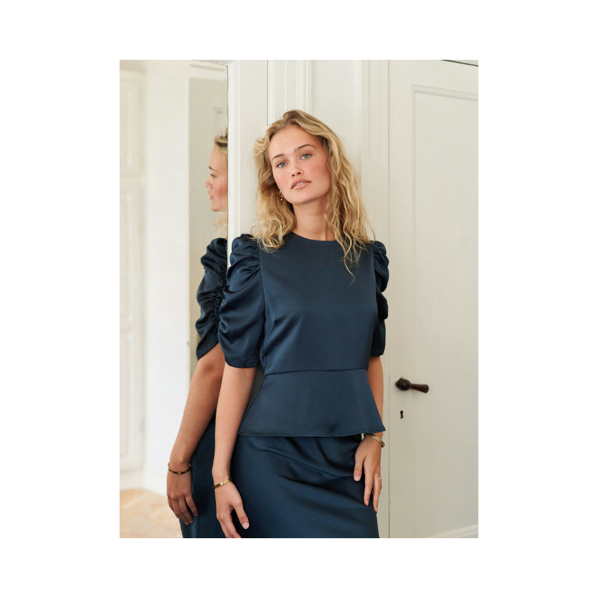 Benua Heavy Sateen Blouse - Midnight Blue