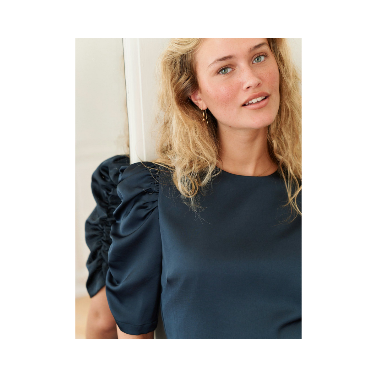Benua Heavy Sateen Blouse - Midnight Blue