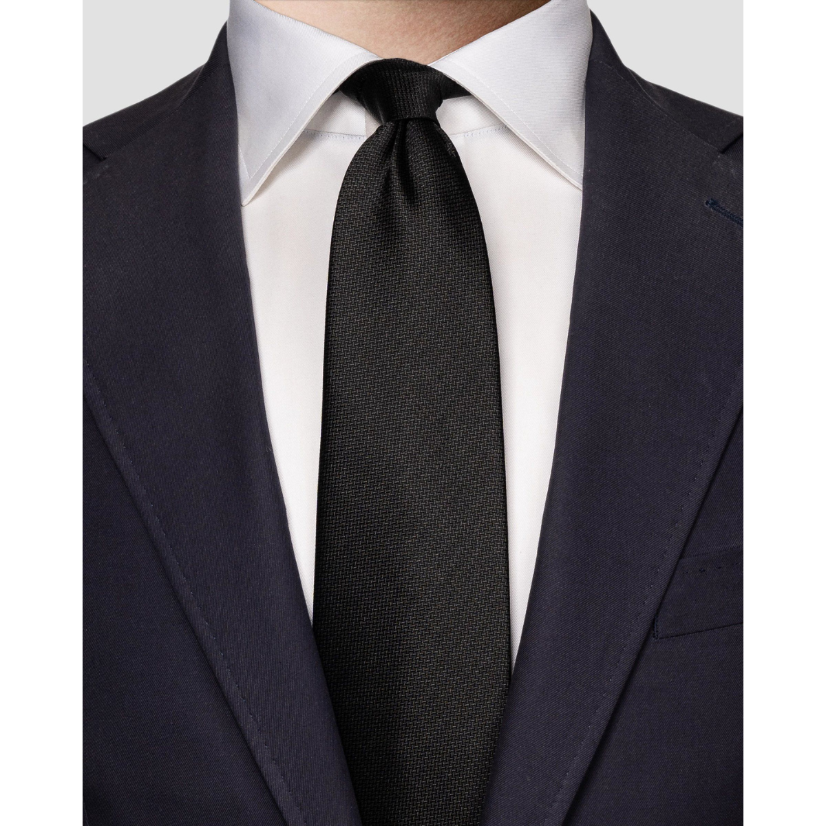 Solid Woven Silk Tie - Black