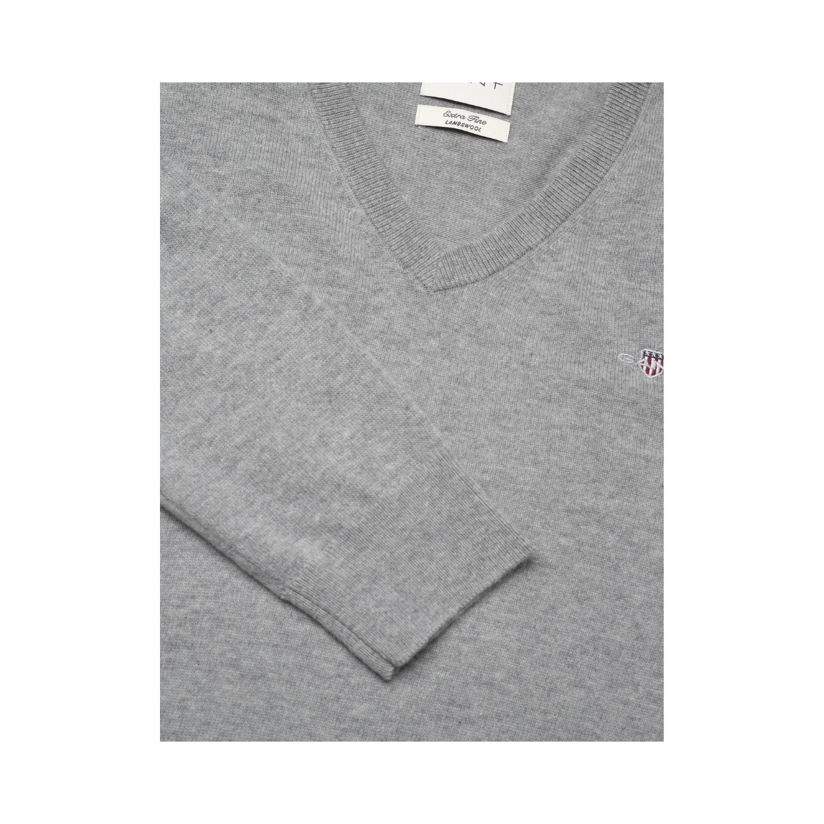 EXTRAFINE LAMBSWOOL V-NECK - Grey