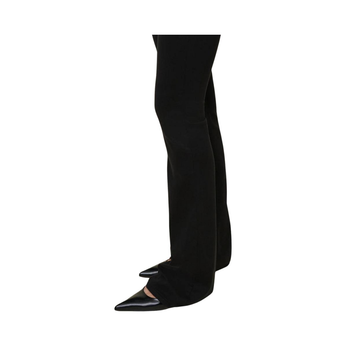 Raval-16 - Black